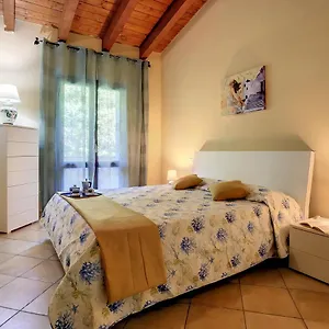  Appartamento Grazioso Attico Vicino E Al Centro